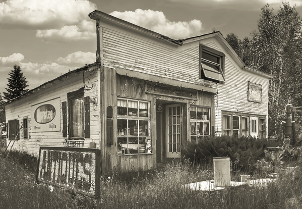  Blueberry Maple WI antique store by Jim Radford