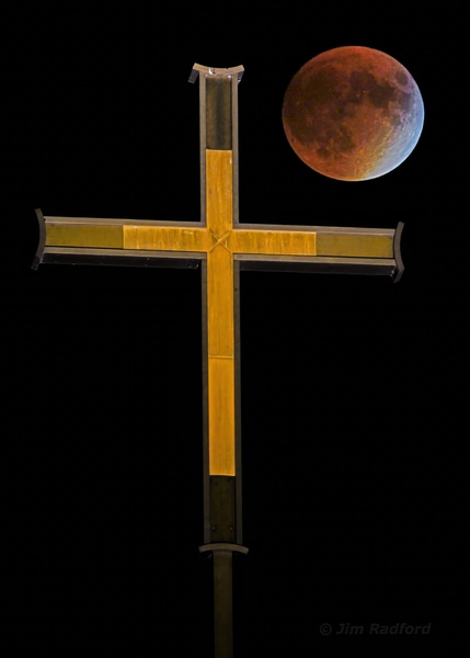 Lunar Eclipse of the blood moon by Jim Radford