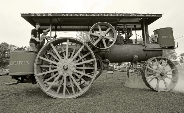 Minnesota steam engine by Jim Radford