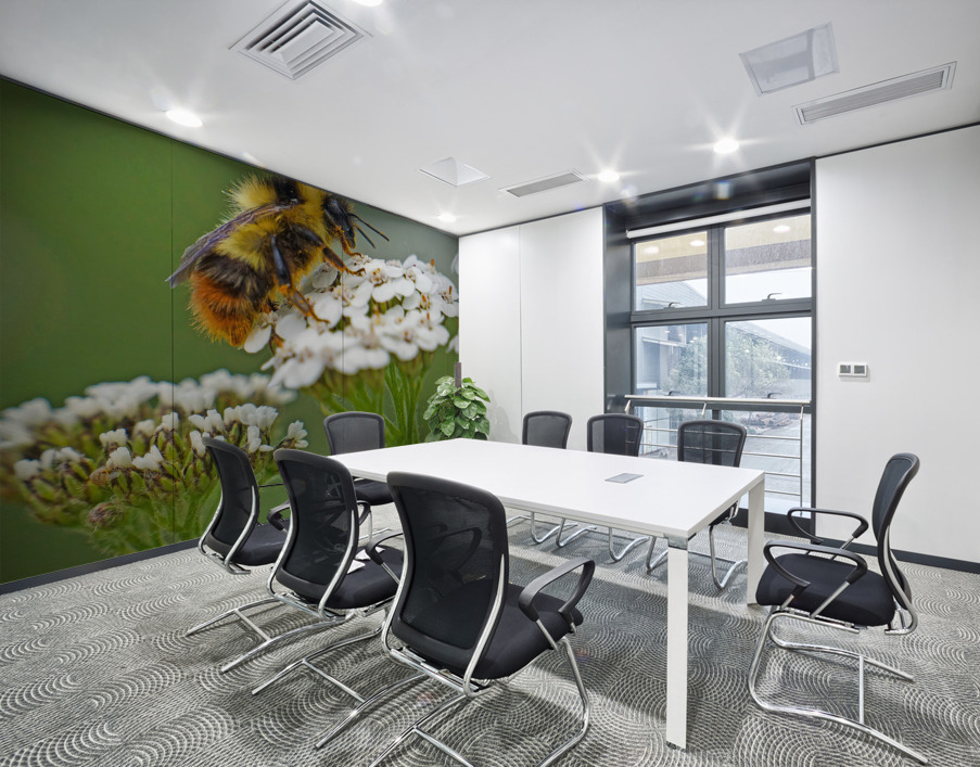 Honeybee on flower Wall Printing