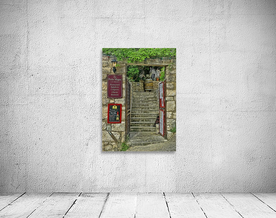 Step up to Med dining Wall Preview