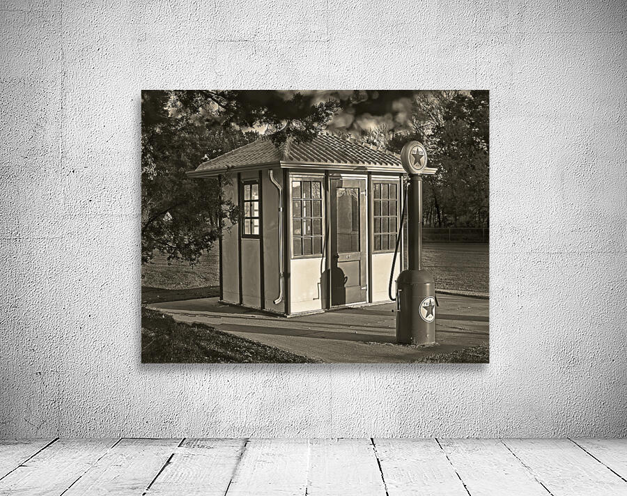 Vintage gas station Wall Preview