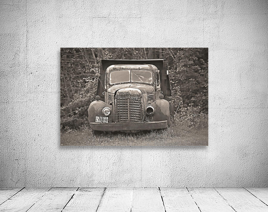 International Harvester pickup  Wall Preview